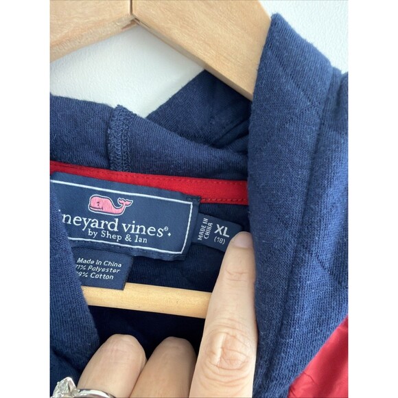 VINEYARD VINES Quilted Hoodie Youth XL 18 Whale Red Blue - Picture 2 of 6